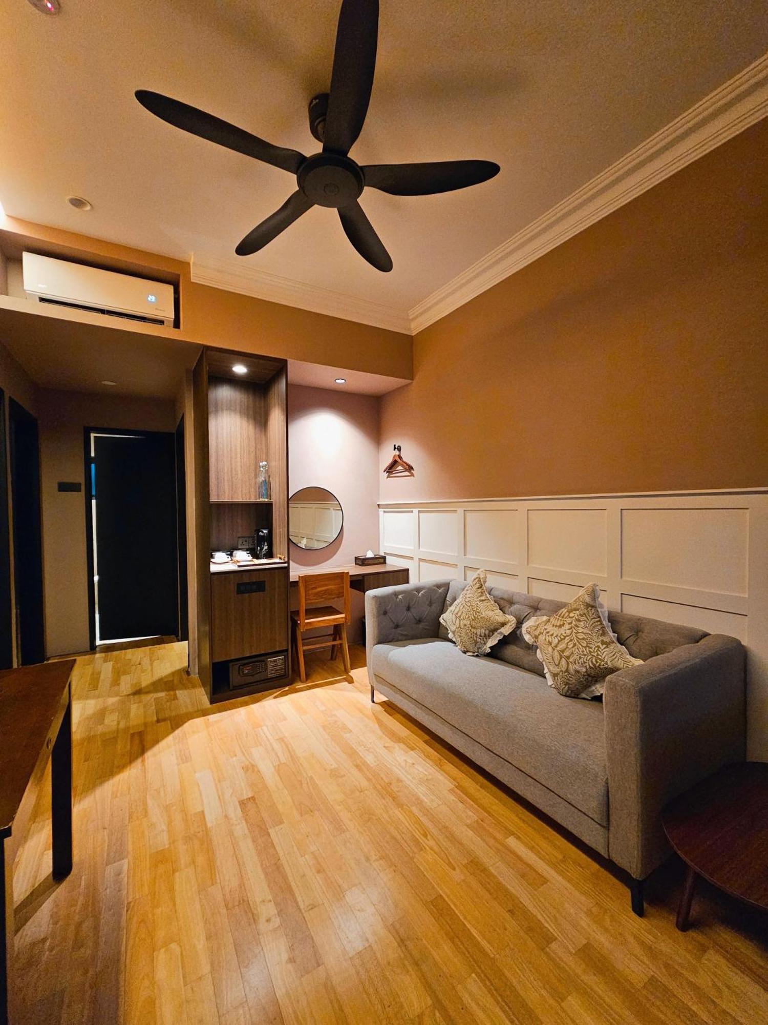 The Palm Suite At Lava Mansion Georgetown Exterior foto